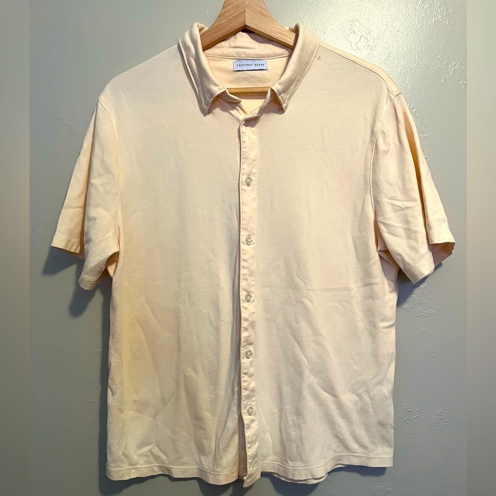 Geoffrey Beene Men's Soft Yellow Casual Button Down Shirt